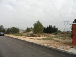 INMOBILIARIA SERRERIA VENDE ESTE EXCLUSIVO SOLAR URBANIZABLE DENTRO DE UNA URBANIZACION.'LA LLOMA' a escasos 18 km de v photo 0