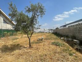 Terreno en venta en Palomares del Río photo 0