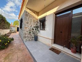 Chalet en venta en Bollullos de la Mitación(41110) photo 0