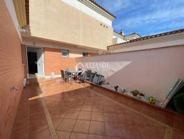 Casa adosada en venta en Almensilla photo 0