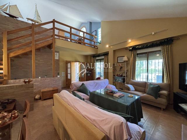 Chalet en venta en Corrales photo 0