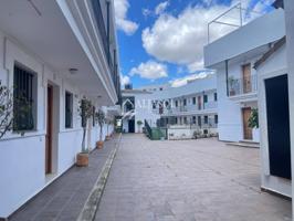 Apartamento en venta en Sanlúcar la Mayor photo 0