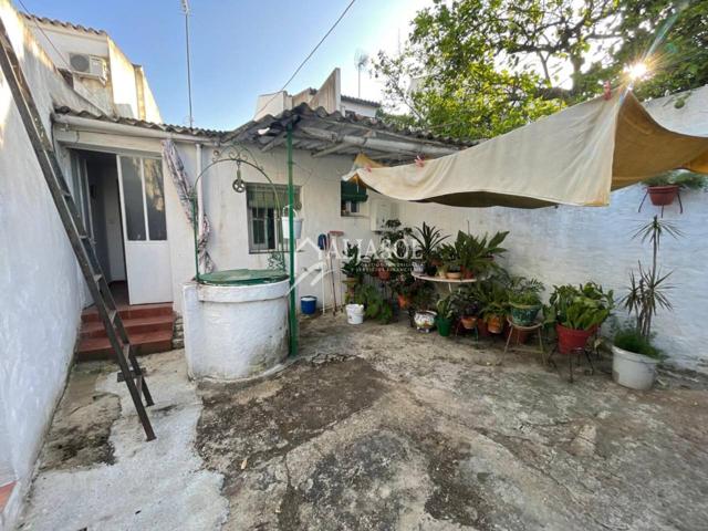 Casa en venta en Aznalcázar photo 0