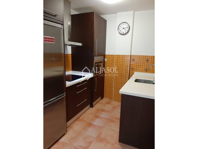 Apartamento en venta en Sanlúcar la Mayor photo 0