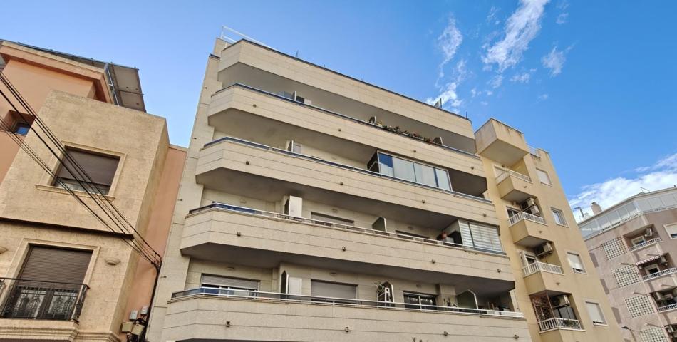 PISO CENTRICO 2 DORMITORIOS - 67 M2 - AÑO 2007 photo 0