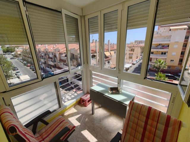 GRAN PISO DE 2 DORMITORIOS CON VISTAS DESPEJADAS - ESQUINAZO - TERRAZA - TODO EXTERIOR - GARAJE CERRADO INCLUIDO + TRASTERO photo 0