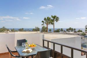 Apartamento único con magnificas vistas al mar, amplio y céntrico photo 0