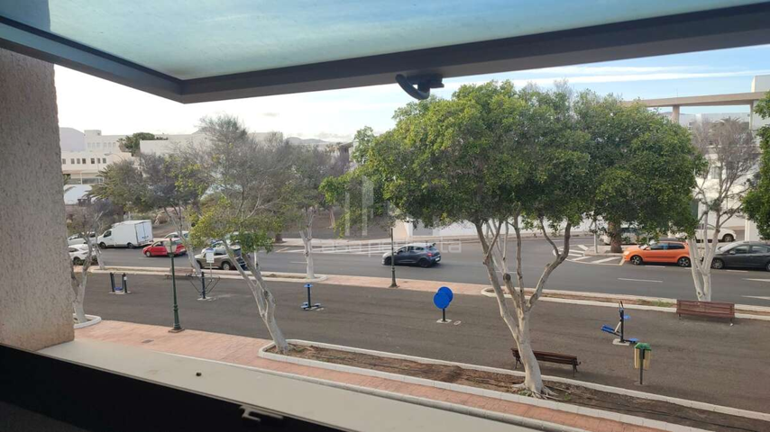 SE ALQUILA OFICINA A ESTRENAR CERCA DE LOS JUZGADOS photo 0