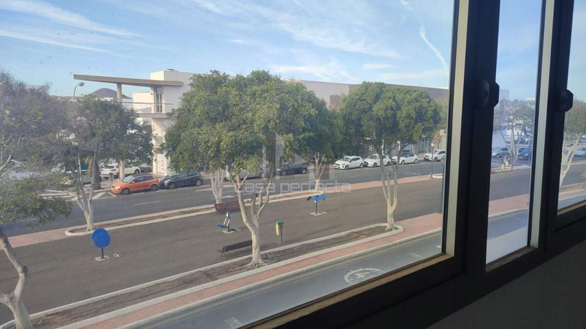 SE ALQUILA OFICINA A ESTRENAR CERCA DE LOS JUZGADOS photo 0