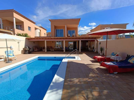 GRAN OPORTUNIDAD de vivir en unas villas de lujo «Lajas de los Chapin», 5 habitaciones, también conocido como «Eurohouse» photo 0