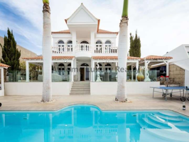 Villa en el Madroñal ideal para vivir como inversión. photo 0