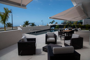 EXCLUSIVA VILLA RECIEN TERMINADA, MODERNA Y AMUEBLADA EN HABAMA LUXURY RESORT, 4 HAB photo 0
