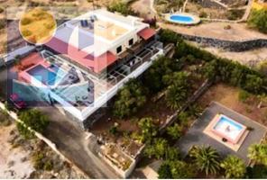 Precioso Chalet de 3 plantas con muchas posibilidades photo 0