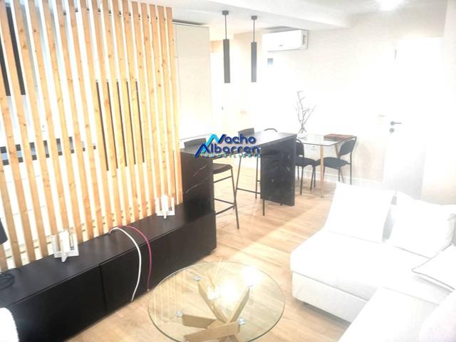 APARTAMENTO EXCLUSIVO EN ALQUILER AMUEBLADO EN ZONA CENTRO. photo 0