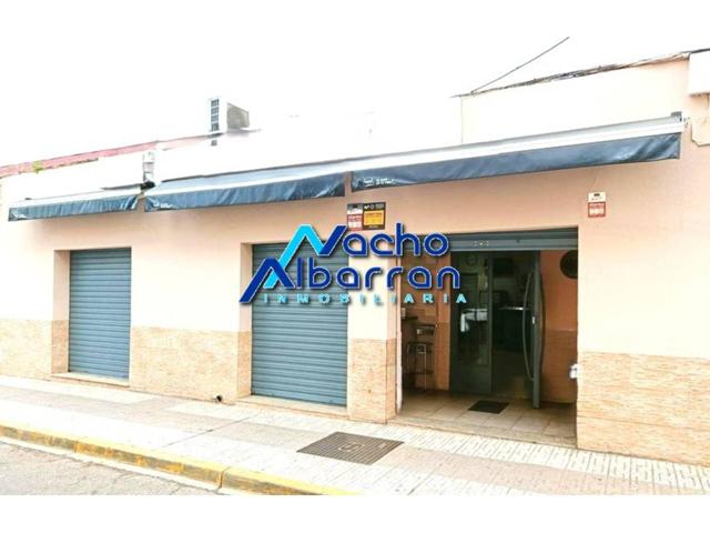 Local comercial y negocio de cafetería bar en venta en San Roque photo 0