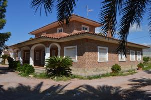 CHALET EN PARTIDA DE CAMPILLOS DE 525M2 Y PARCELA DE 10.600M2. PRECIO 390.000-€ photo 0