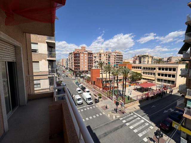 VIVIENDA TODA EXTERIOR EN POETA MIGUEL HERNÁNDEZ. PRECIO 157.000-€ photo 0