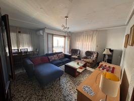 vVIVIENDA DE 5 DORMITORIOS PARA ENTRAR A VIVIR EN BLASCO IBÁÑEZ. PRECIO 95.000-€ photo 0