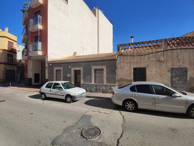 CASA SOLAR ZONA IMPERIAL 196M2 photo 0