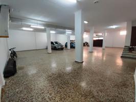 AMPLIO LOCAL ZONA RONDA SUR photo 0