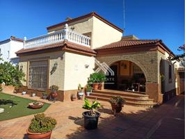 CHALET INDEPENDIENTE EN DOS HERMANAS photo 0