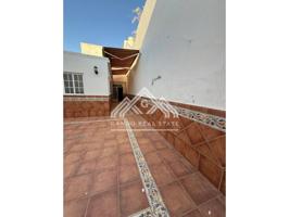 CASA EN VENTA EN DOS HERMANAS photo 0