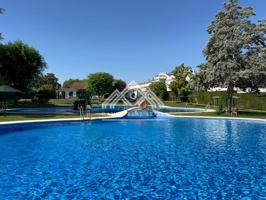 Chalet adosado en JARDINES DE ALJARASOL photo 0