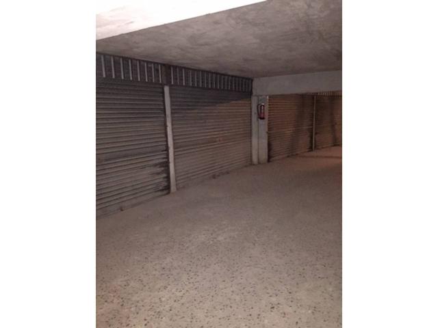 Garaje en venta en Vinteún photo 0