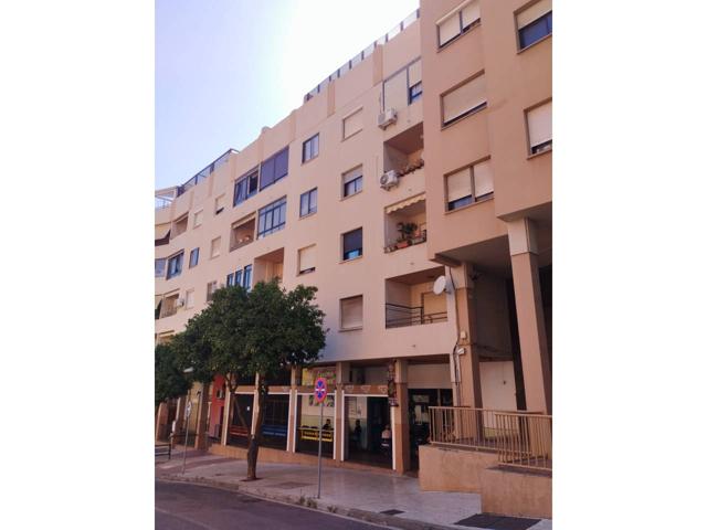 Piso de 4 dormitorios junto a Plaza Andalucía photo 0