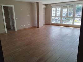 Maravilloso piso en Avd Fuerzas Armadas sin muebles photo 0