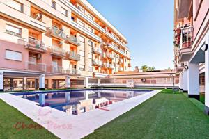 Apartamento a 200 metros de la playa de la Bajadilla, El Puerto, Roquetas. photo 0