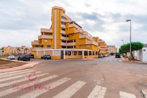 Vivienda en planta baja con terraza de 90 metros, piscina y dos plazas de garaje photo 0