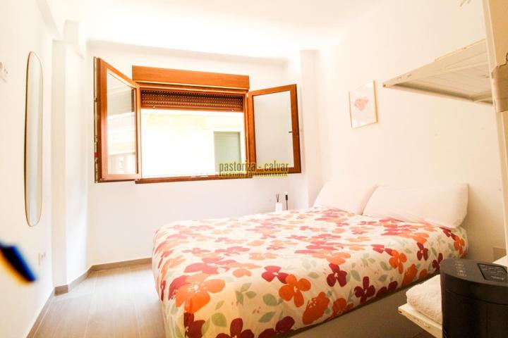 CASA ADOSADA En VENTA, DOS PLANTAS CON DOS HABITACIONES EN EL CORAZÓN DE CANGAS photo 0