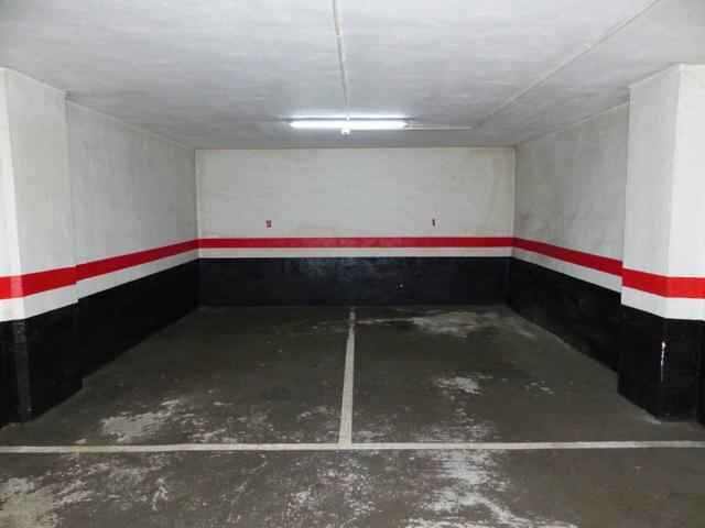 A 2 MINUTOS DEL PALACIO DE JUSTICIA, CERCA DEL ASCENSOR (PARQUE CLARA CAMPOAMOR), 2 PARCELAS DE GARAJE JUNTAS. photo 0