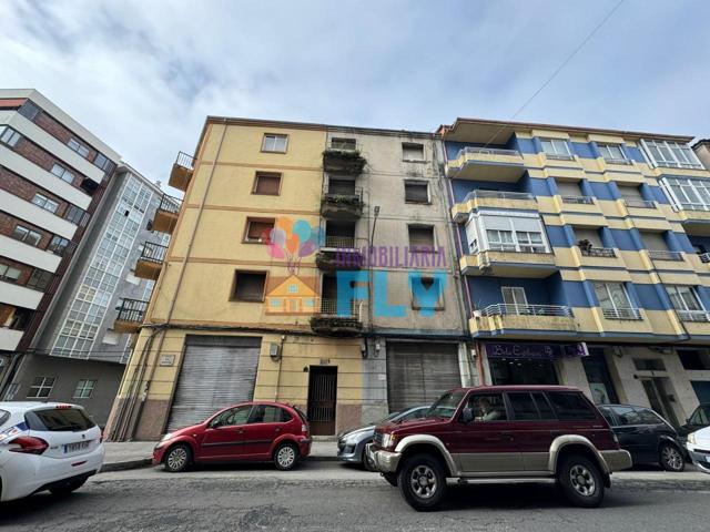 Se Vente la mitad del edificio en Rio Arnoya photo 0