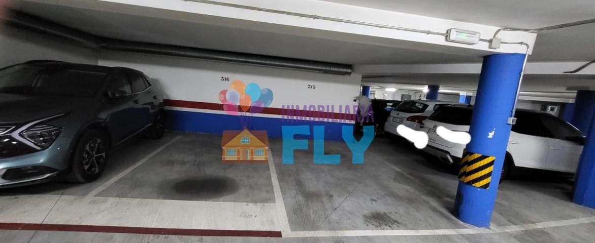 SE ALQUILA PLAZA DE GARAJE PARA UNA MOTO EN BERNARDO GONZALEZ CACHAMUIÑA photo 0