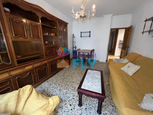ESPECIAL ESTUDIANTES: 2025-2026:PISO AMPLIO EN EL CENTRO DE 4 HABITACIONES CON  CALEFACCIÓN  INCLUIDA!!!! photo 0