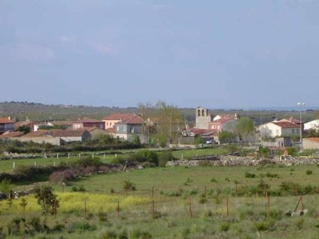 Chalet independiente en venta en Avila. ALAMADILLA DEL BERROCAL photo 0