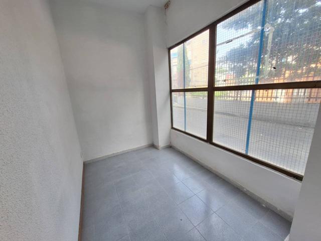 !! SE VENDE LOCAL IDEAL PARA CAMBIO DE USO ZONA PARQUE DE LOS ESTADOS ¡¡ photo 0