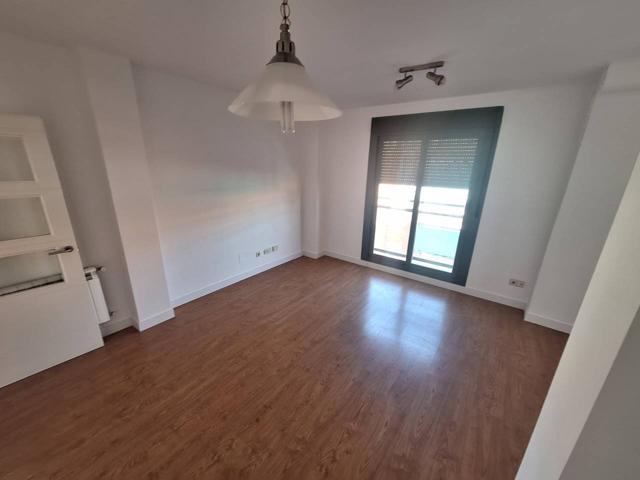 VIVIENDA EN VENTA CON TRASTERO ZONA NUEVO AYUNTAMIENTO photo 0