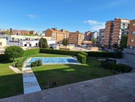 'EXTRAORDINARIA VIVIENDA CON PISCINA ZONAS INFANTILES Y TRASTERO' photo 0
