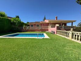 Villa En venta en Alhaurín de la Torre photo 0