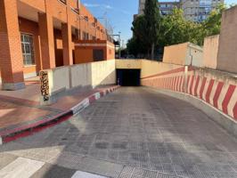 ¡Estupenda plaza de garaje en venta con ubicación inmejorable! photo 0