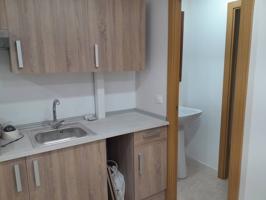 ACOGEDOR LOCAL TIPO LOFT EN ZONA LA AVANZADA – CERCA DE RENFE photo 0