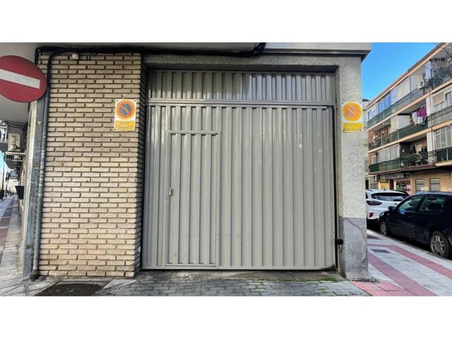 ¡Maravillosa plaza de garaje en la Alhóndiga! photo 0