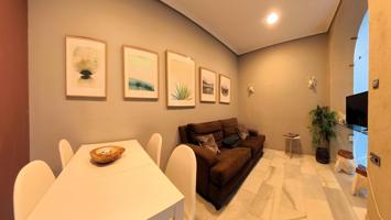 SE VENDE PISO EN CADIZ , ZONA CANALEJAS photo 0