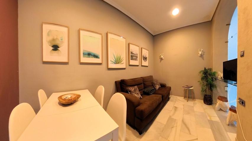 SE VENDE PISO EN CADIZ , ZONA CANALEJAS photo 0