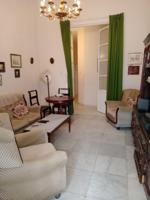 SE VENDE AMPLIO PISO EN CADIZ ; ZONA CENTRO- ANCHA photo 0