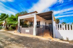 CHALET CON GRAN PARCELA A LA VENTA EN PLAYA DE NULES photo 0