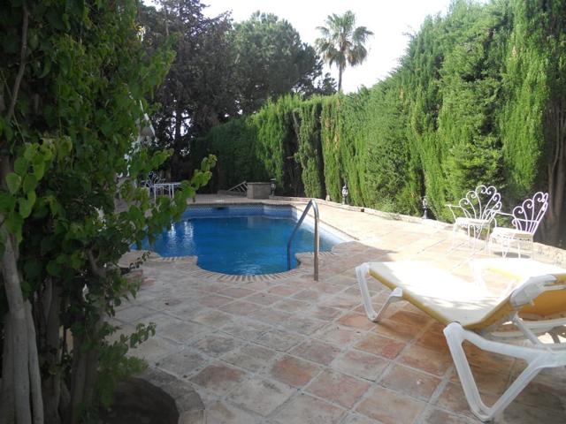 Villa En venta en Benalmádena photo 0